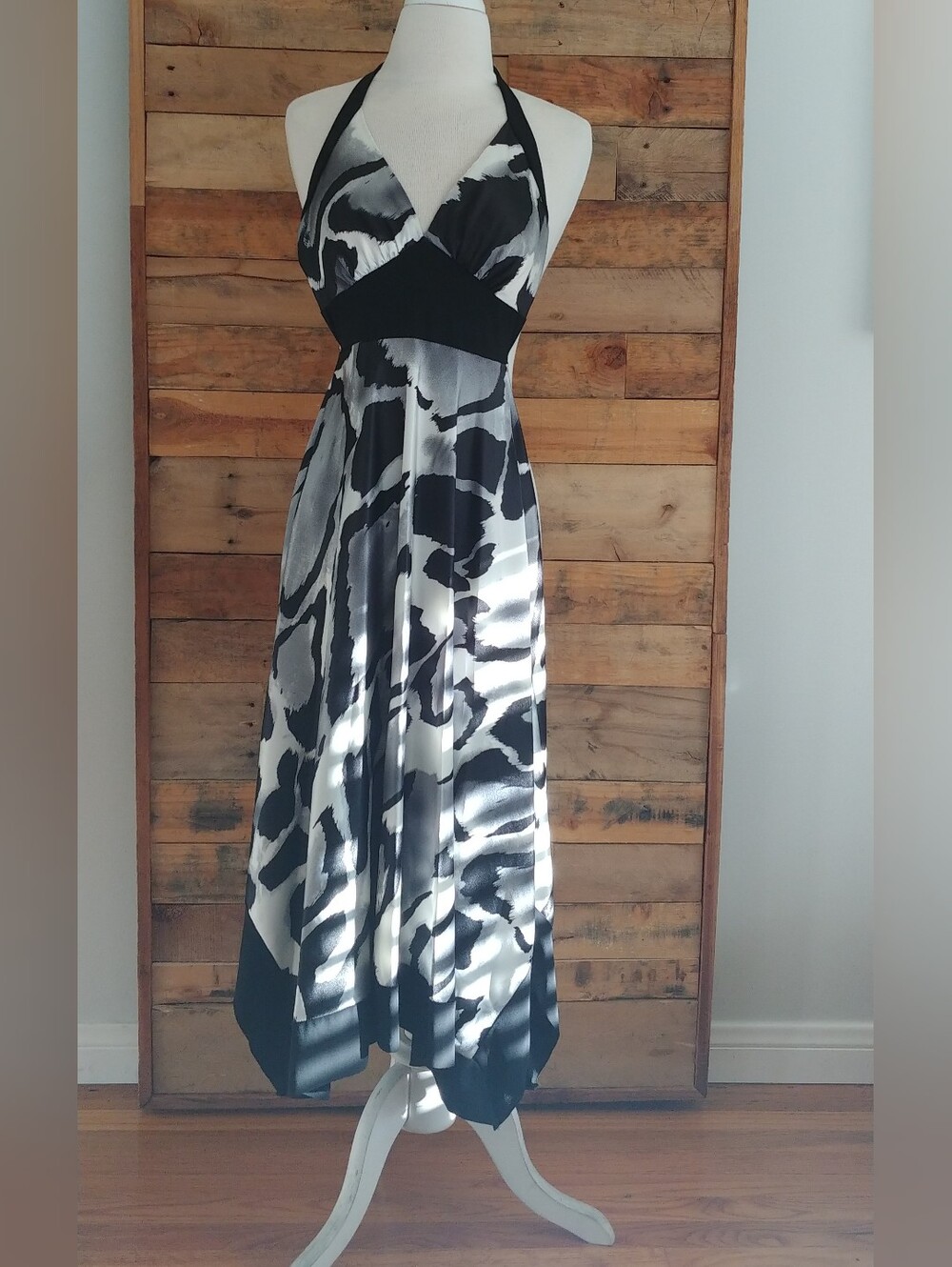 Elegant Y2k Black and White Satin Snake Print Halter Dress Asymmetrical Hem Sz S